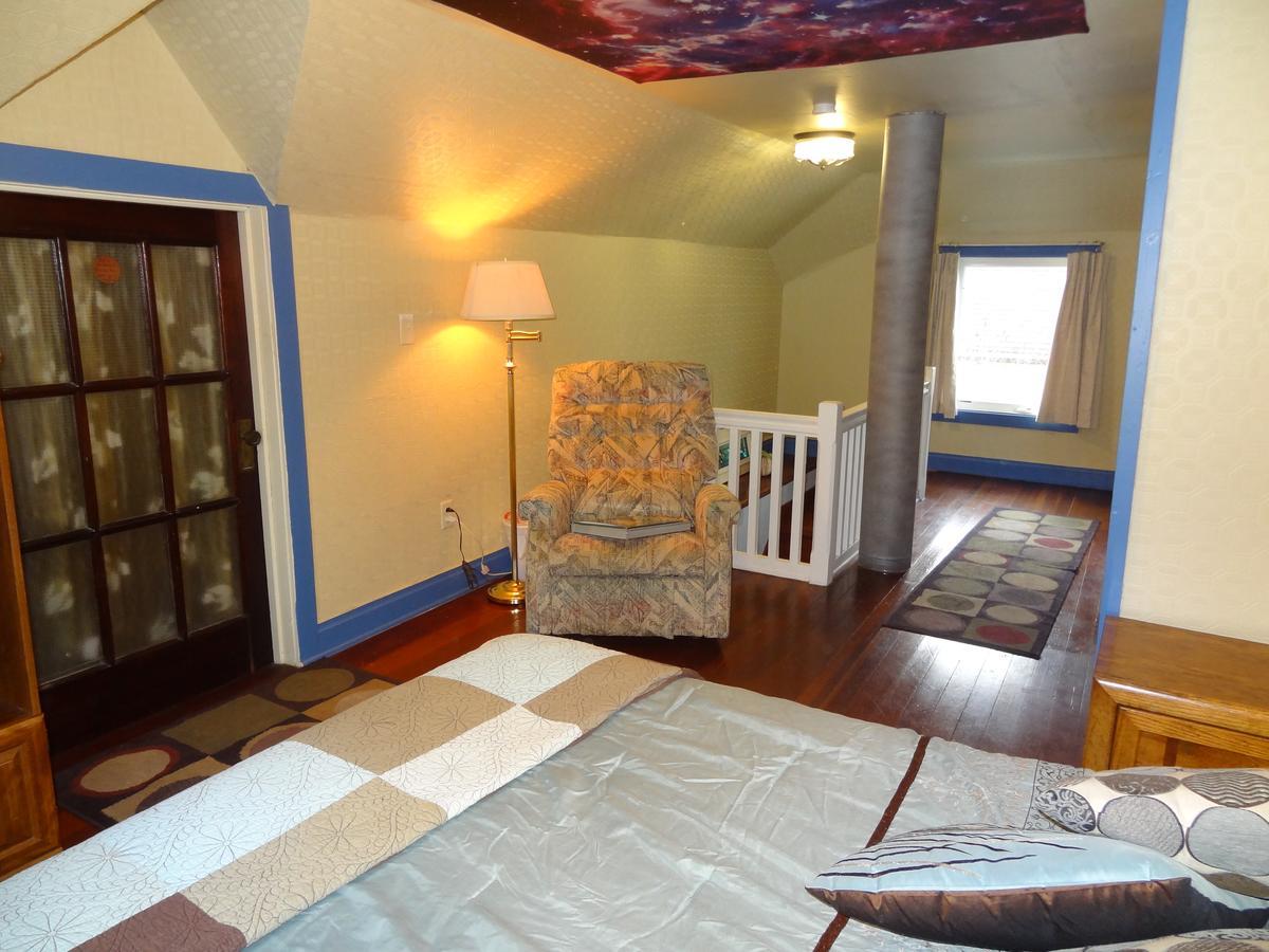Covered By Faith Rentals -Storybook Home روتشيستر المظهر الخارجي الصورة
